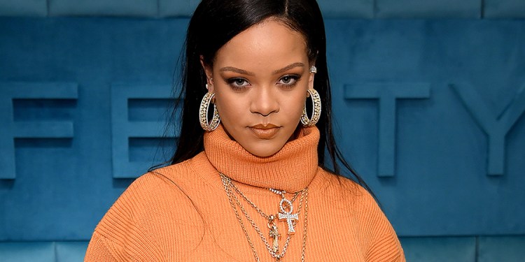 Forbes: Rihanna becomes self made billionaire, worth $1.7 billion